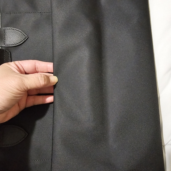 Black Handbag with Adjustable Strap - Picture 5 of 8